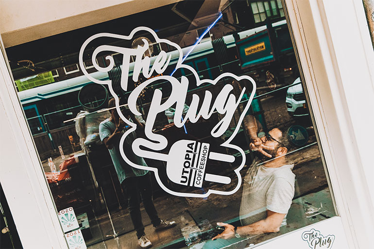 Ultimate Day to Night Coffeeshop Experience in Amsterdam Ultimate Day to Night Coffeeshop Experience in Amsterdam